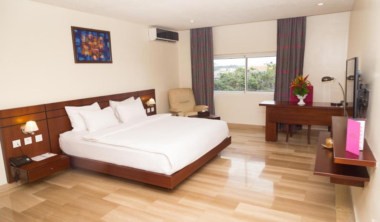 Hotel Du Golfe Lome Exterior photo