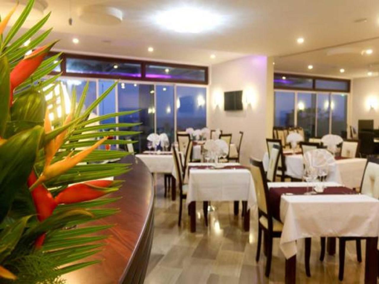 Hotel Du Golfe Lome Exterior photo